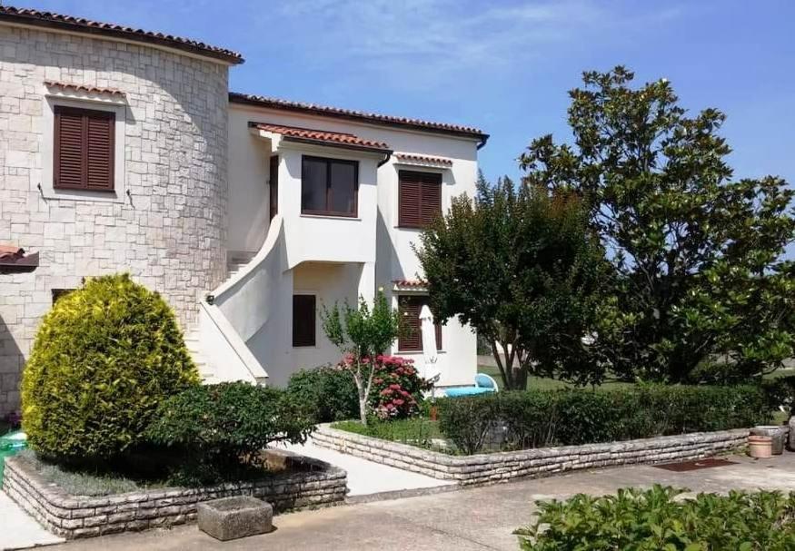 Apartmani Tara Medulin Kültér fotó