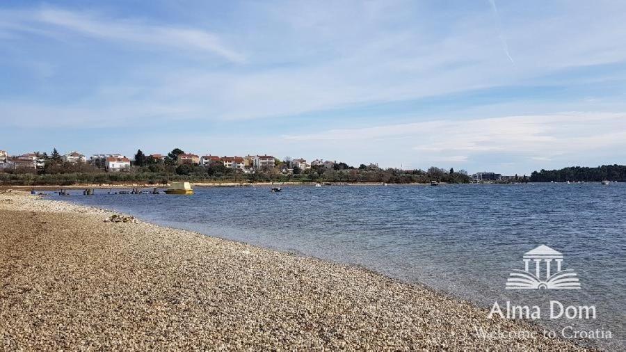 Apartmani Tara Medulin Kültér fotó